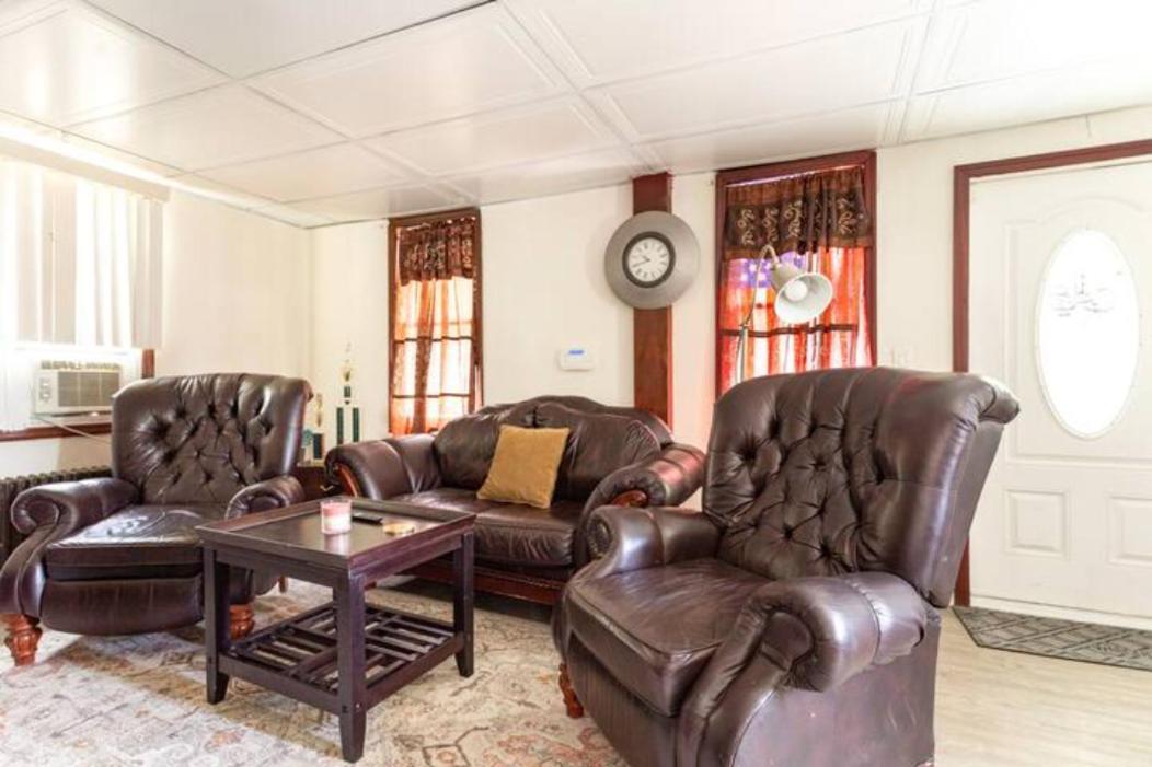 Cozzy Room With Private Entrance And Drive Way 纽约 外观 照片